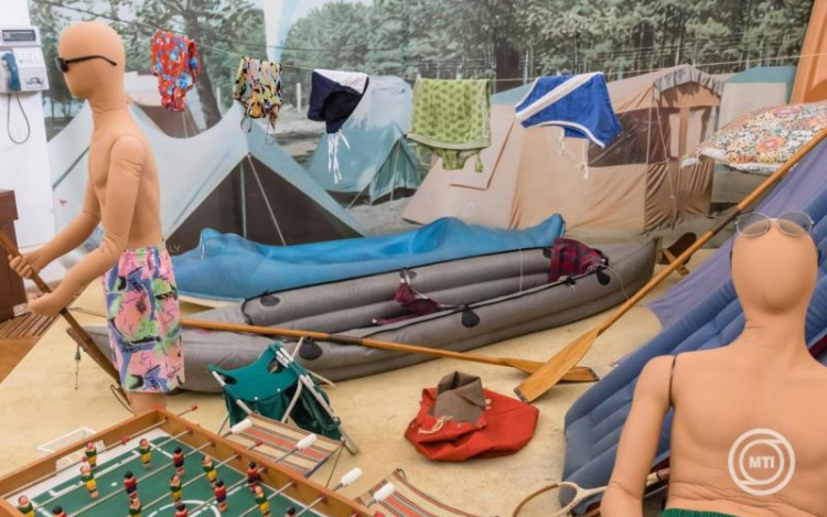 Balatoni retró kiállítás nyílik Keszthelyen