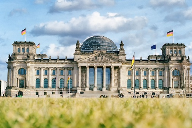 Újabb terrorellenes intézkedésekre készül a német kormány